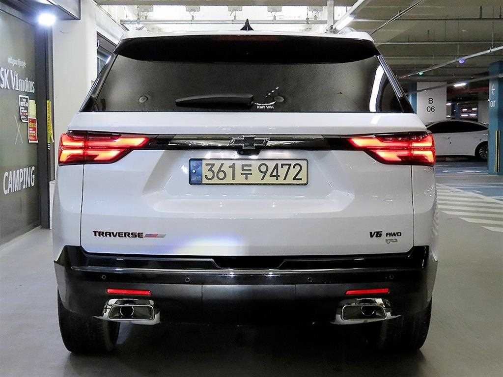 Chevrolet Travers - Vista 5