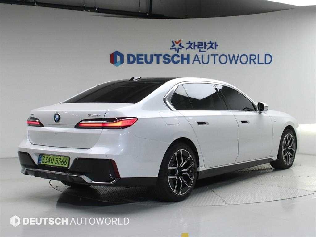 BMW 7 Series - Vista 2