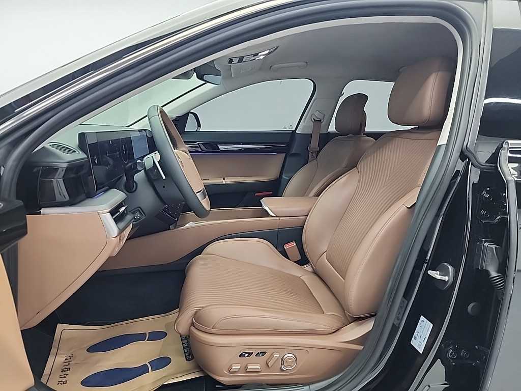 HYUNDAI Grandeur - Vista 11