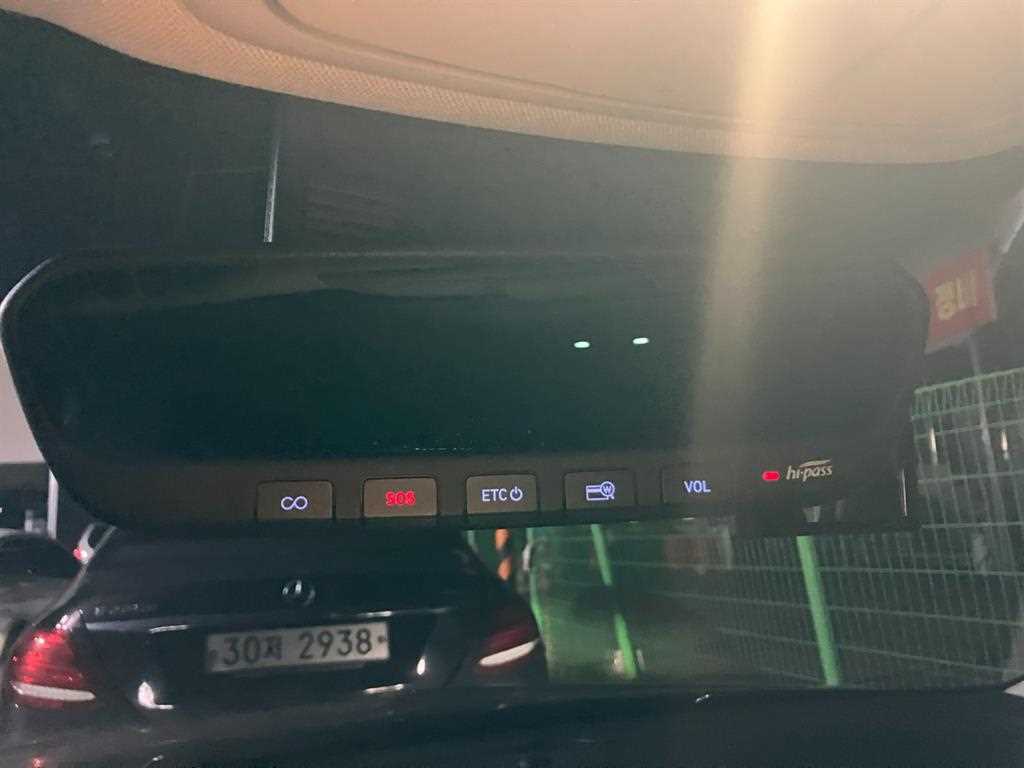 Genesis G70 - Vista 9