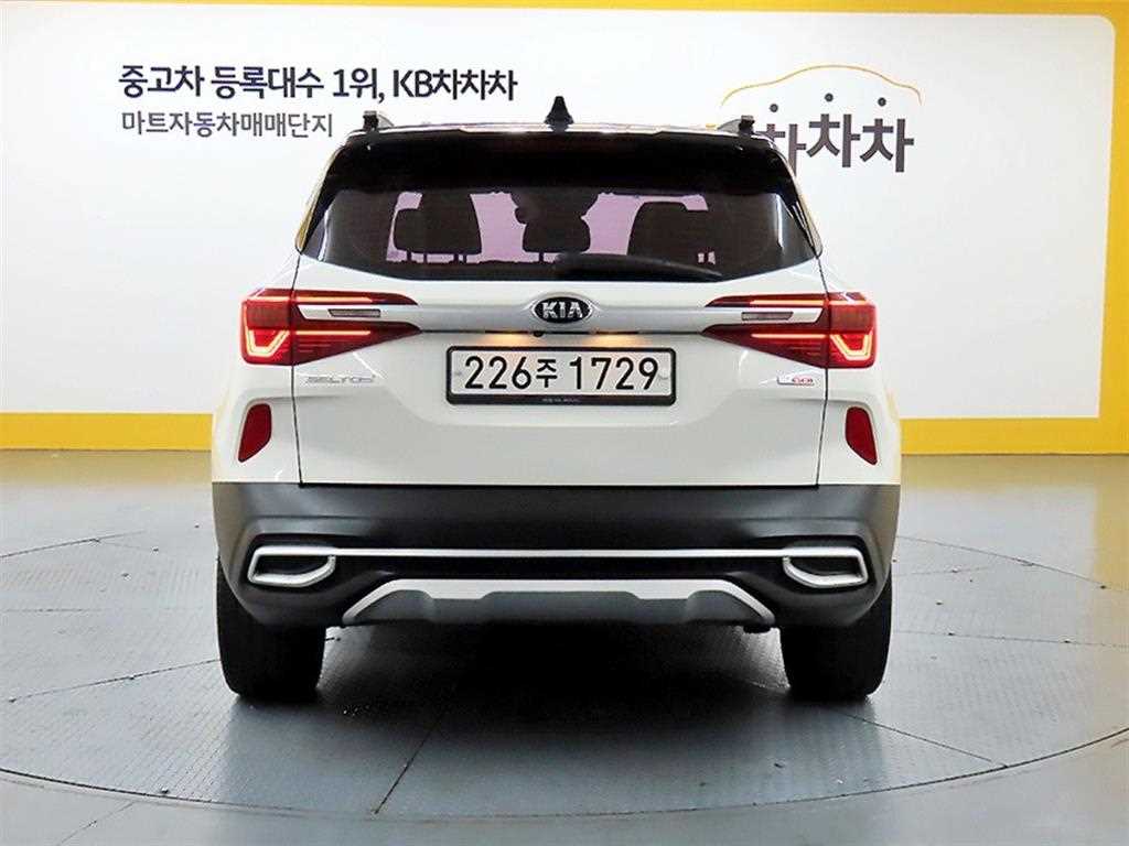 KIA Seltos - Vista 3