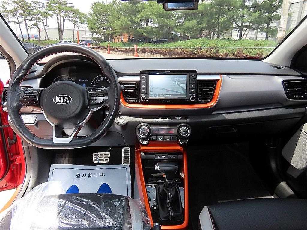 KIA Stonic - Vista 7