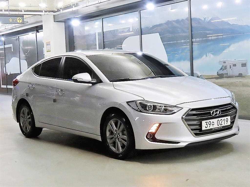 HYUNDAI Avante 2017 Plateado - Importación desde Corea - HF Imports Iquique - Foto 1
