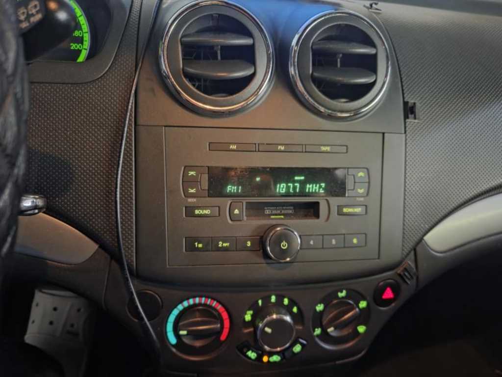 DAEWOO Gentra - Vista 5