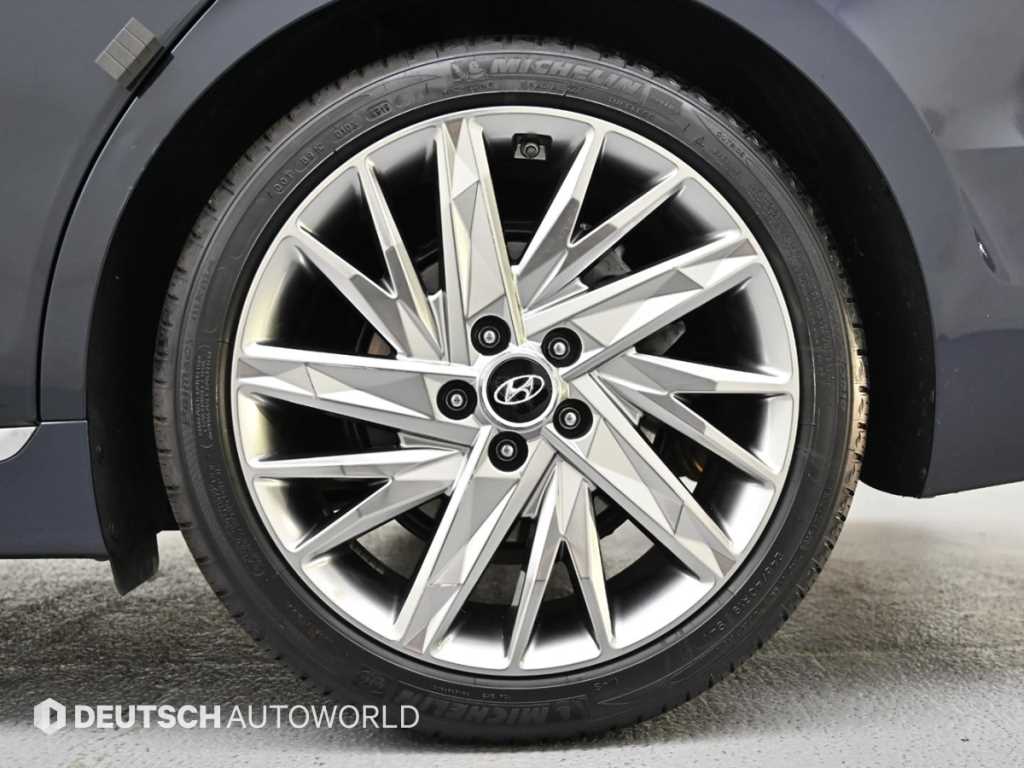 HYUNDAI Grandeur - Vista 5