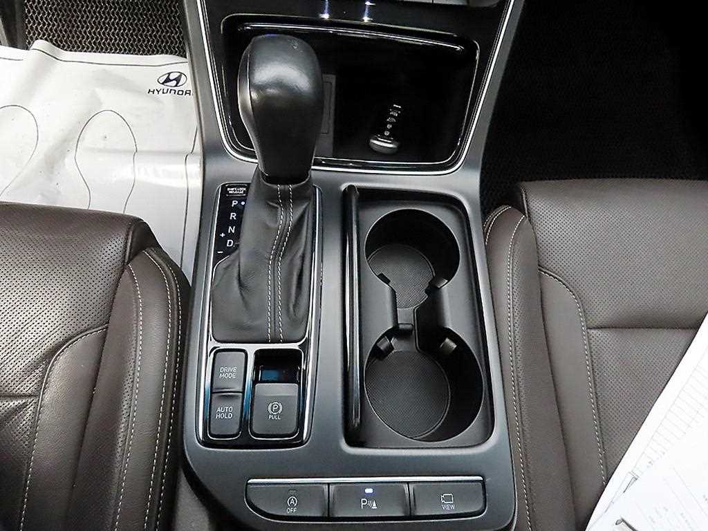 HYUNDAI Grandeur - Vista 10