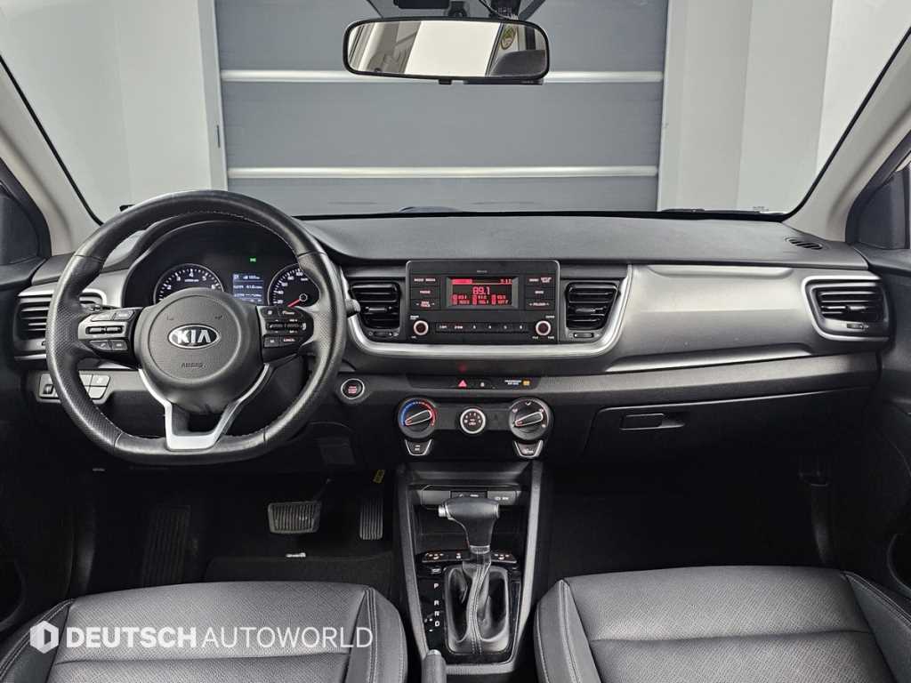 KIA Stonic - Vista 7
