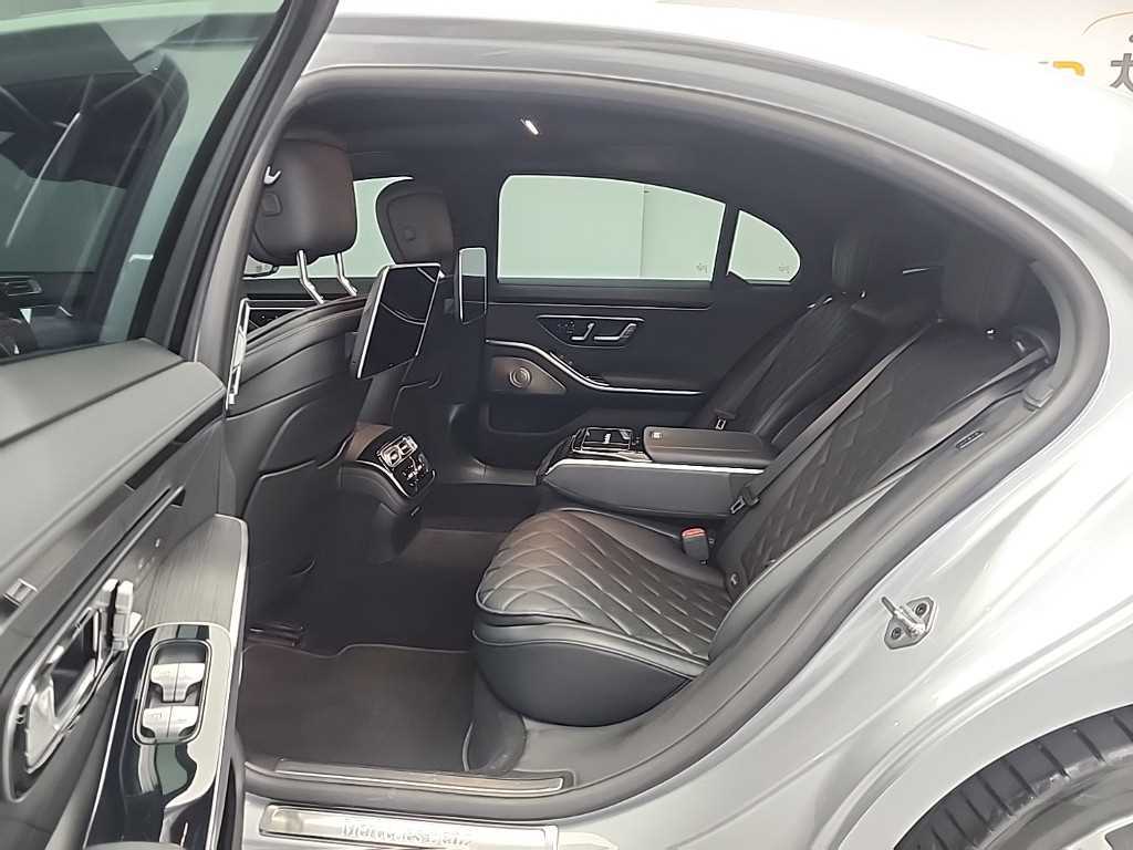 Mercedes Benz S Class - Vista 12