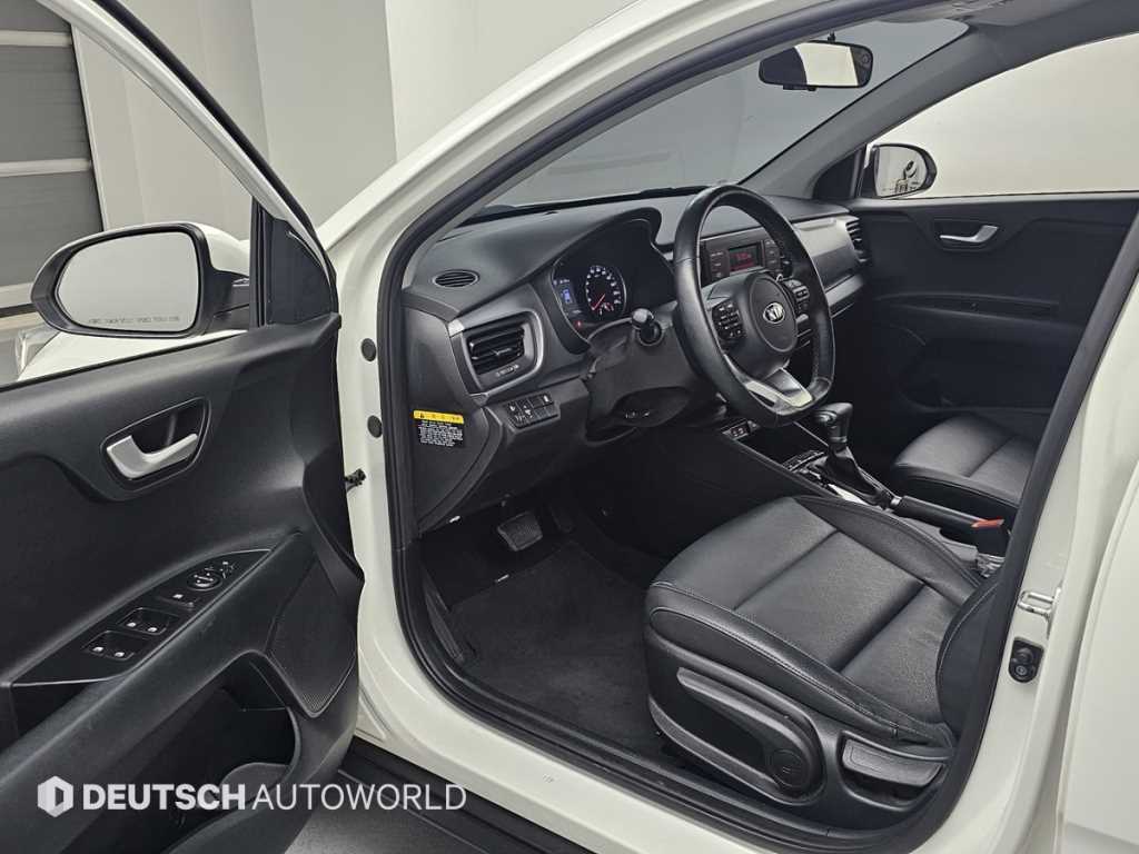 KIA Stonic - Vista 11