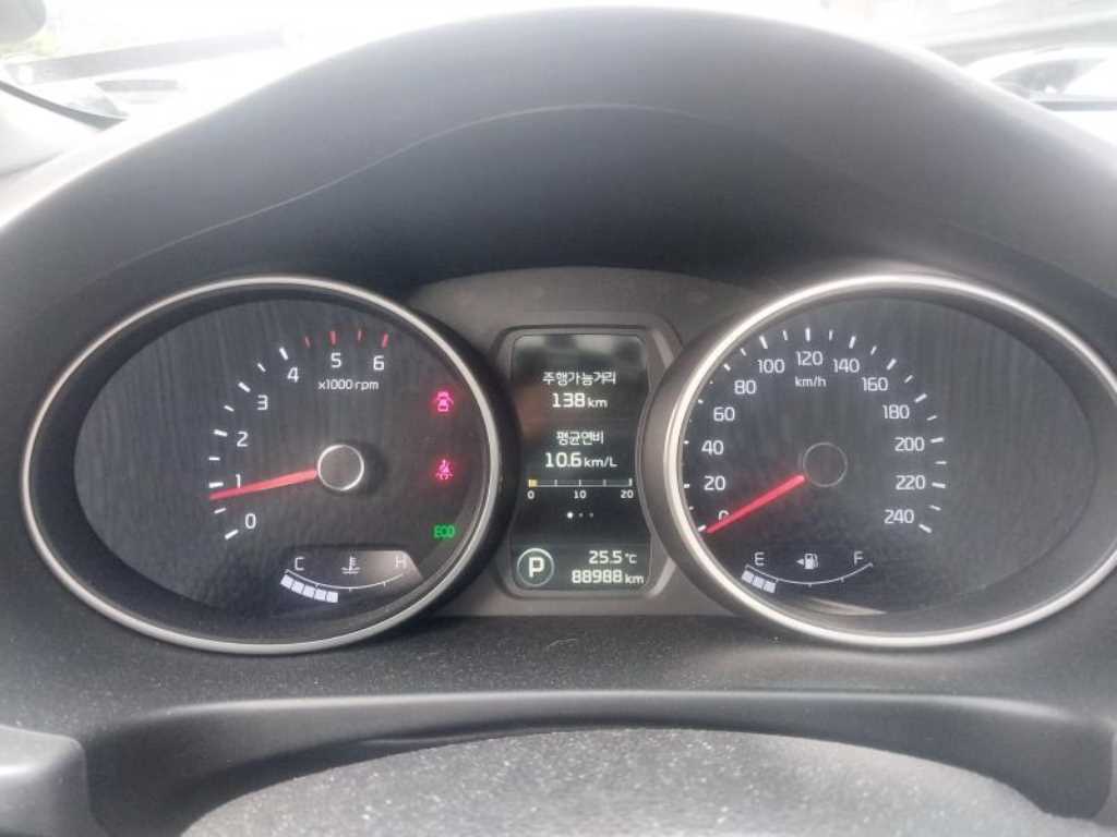 KIA Sportage - Vista 8