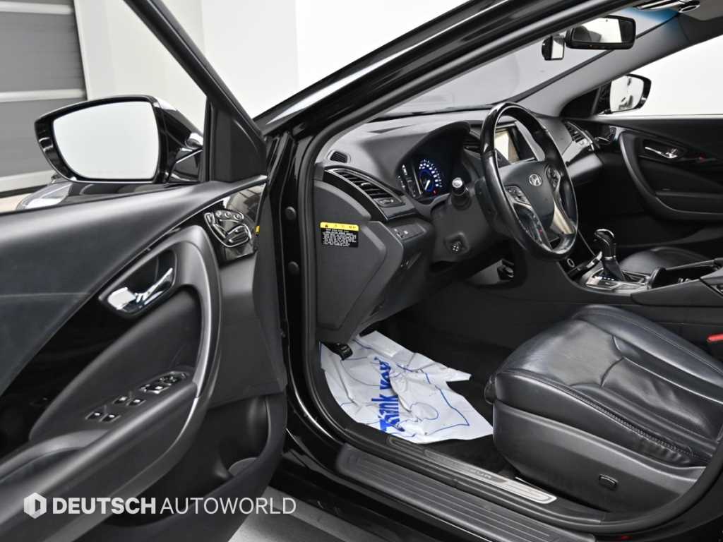 HYUNDAI Grandeur - Vista 11