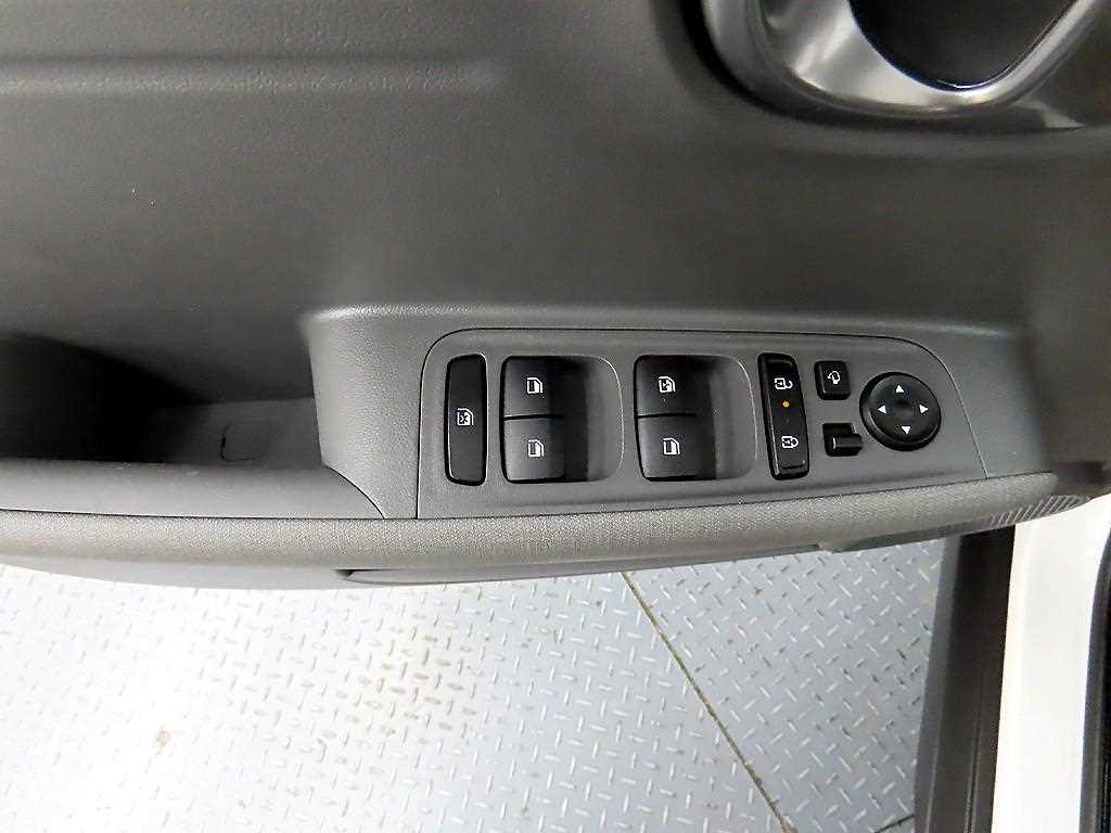 HYUNDAI Casper - Vista 11
