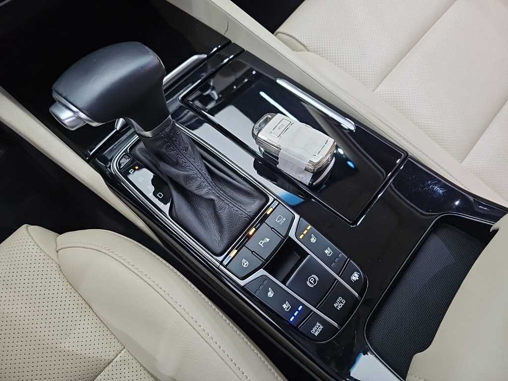 KIA K7 - Vista 8