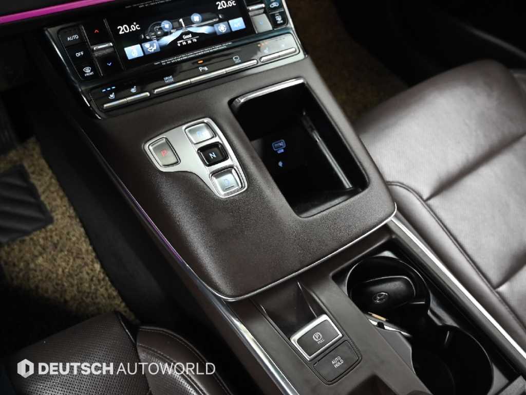 HYUNDAI Grandeur - Vista 9