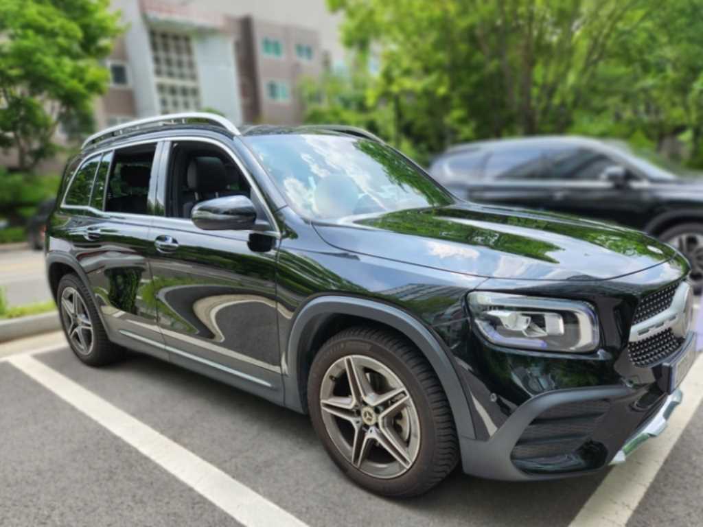 Mercedes Benz GLB Class - Vista 3