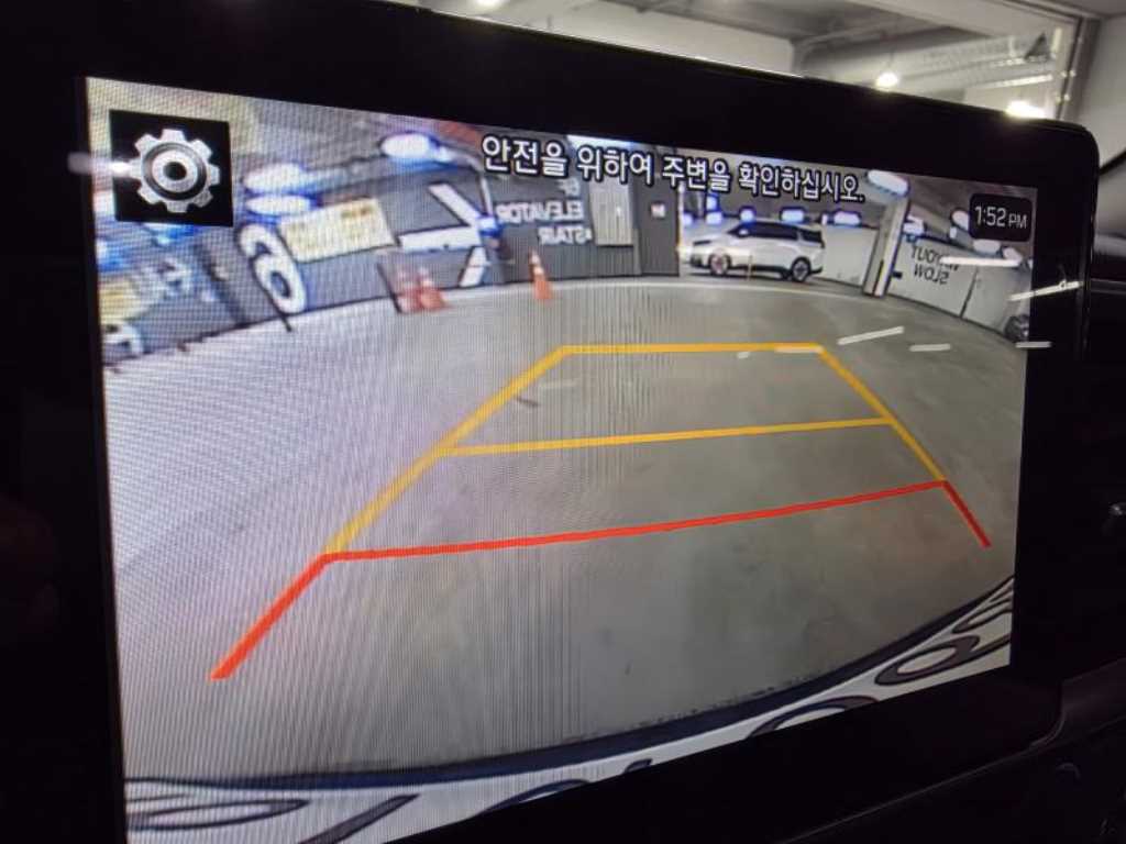 HYUNDAI Venue - Vista 8