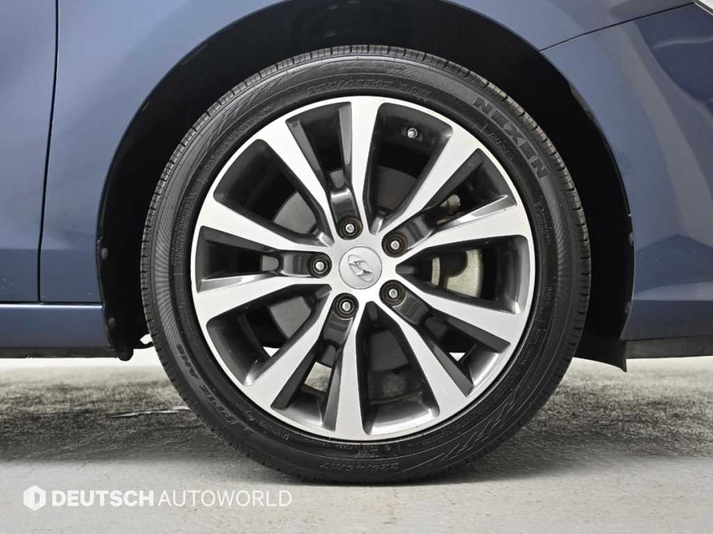 HYUNDAI i30 - Vista 5
