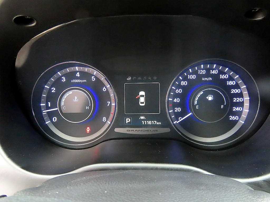 HYUNDAI Grandeur - Vista 9