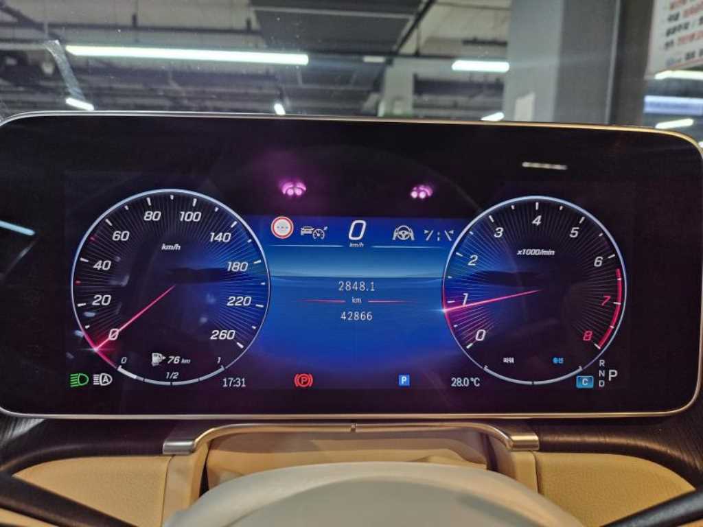 Mercedes Benz S Class - Vista 8