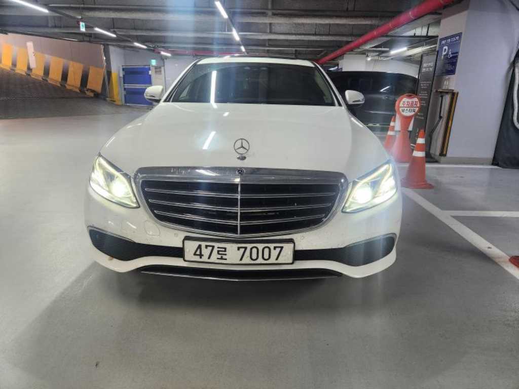 Mercedes Benz E class 2018 Blanco - Importación desde Corea - HF Imports Iquique - Foto 1