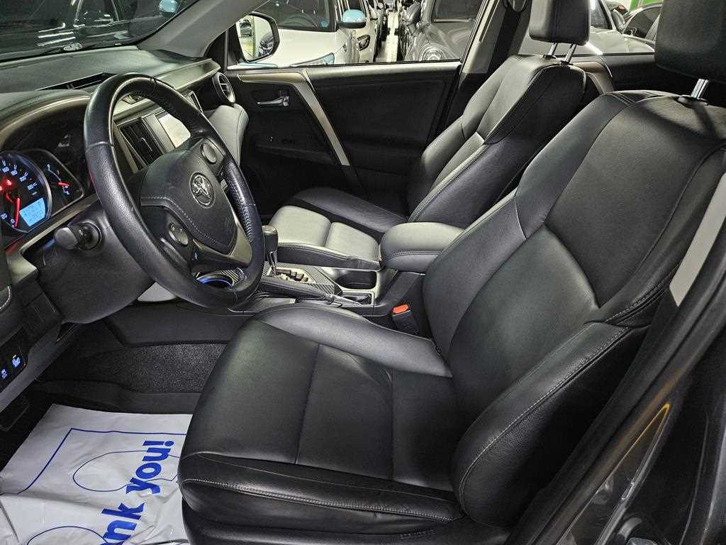 Toyota RAV4 - Vista 5