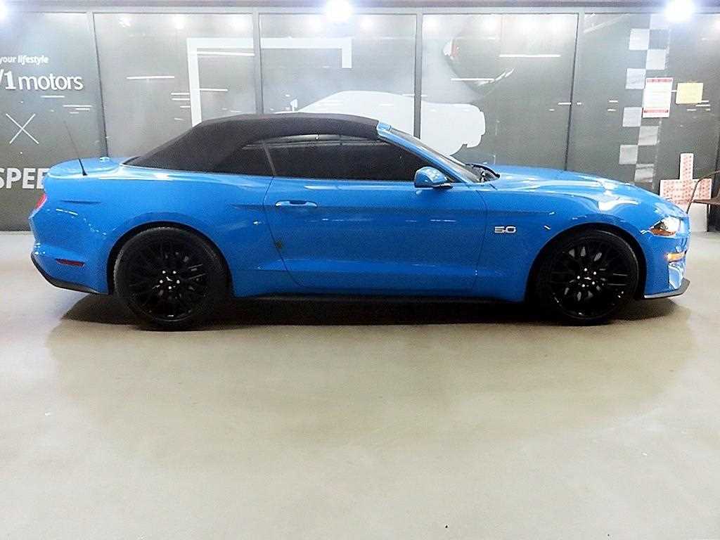 Ford Mustang - Vista 3