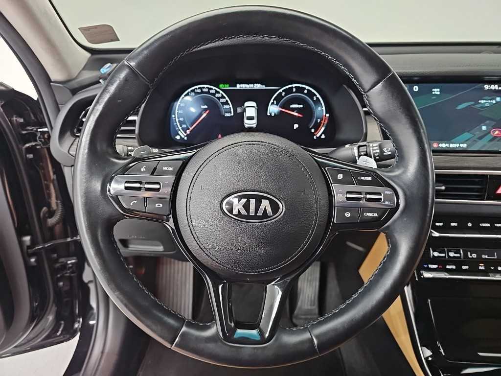 KIA K7 - Vista 9