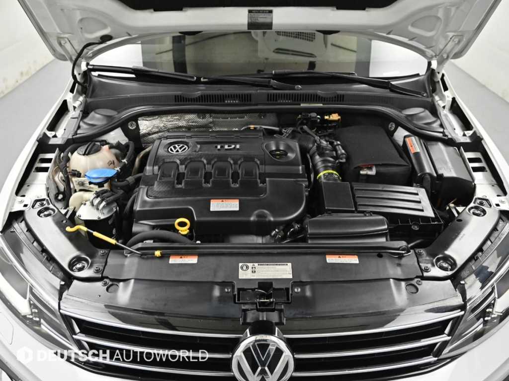 Volkswagen Jetta - Vista 6