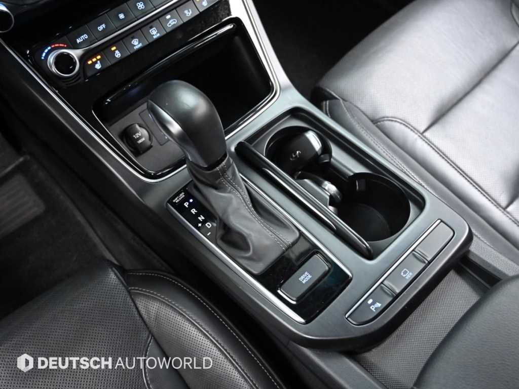 HYUNDAI Grandeur - Vista 9