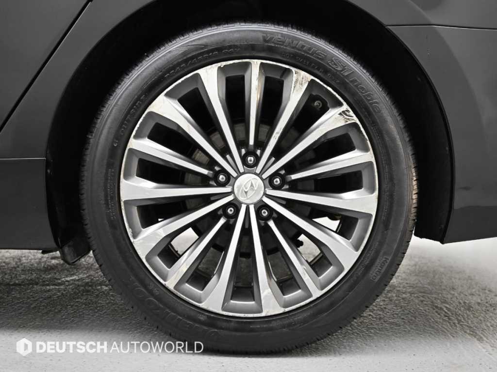 HYUNDAI Grandeur - Vista 5