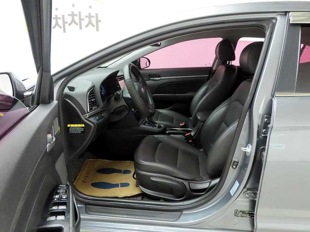 HYUNDAI Avante 2016 Gris - Importación desde Corea - HF Imports Iquique - Foto 13