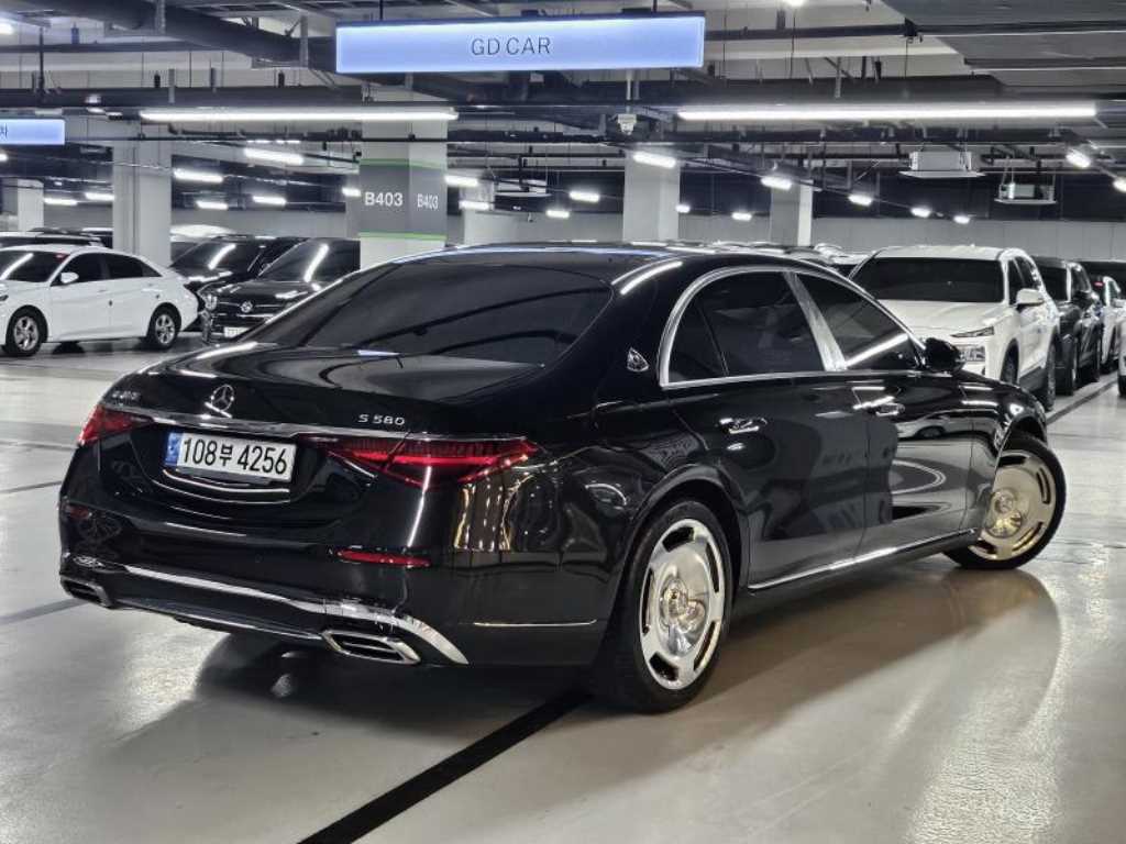 Mercedes Benz S Class - Vista 4