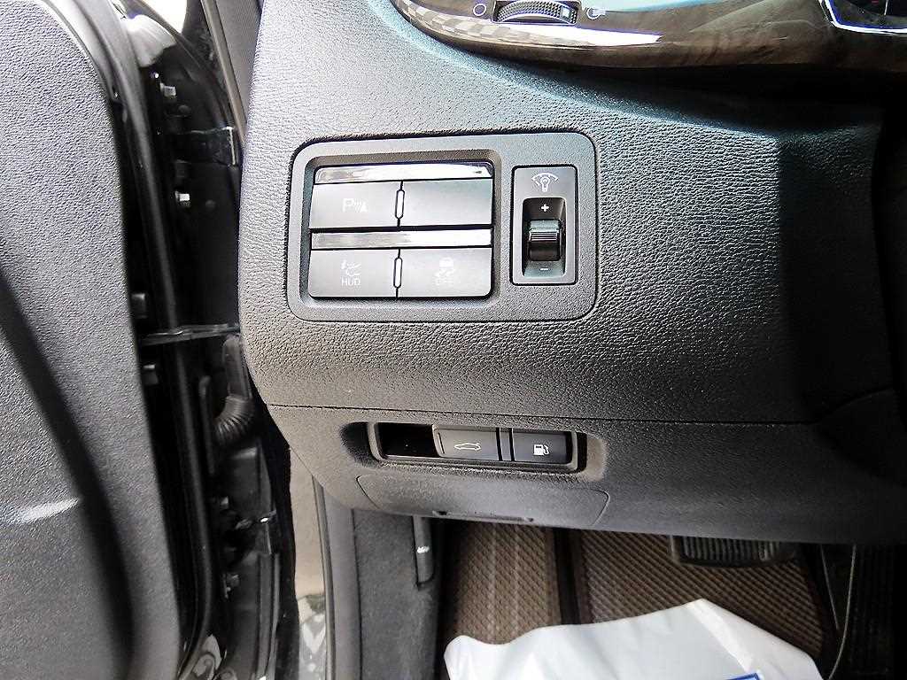 KIA K9 - Vista 12