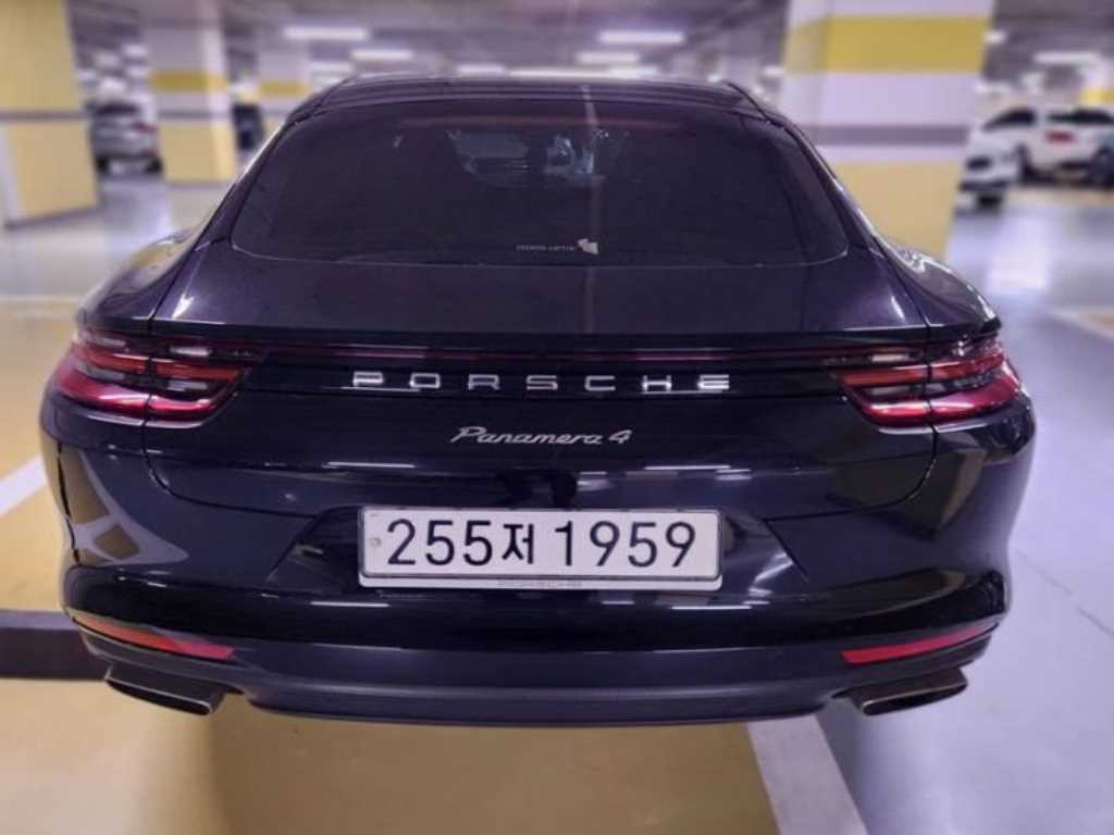 Porsche Panamera - Vista 2