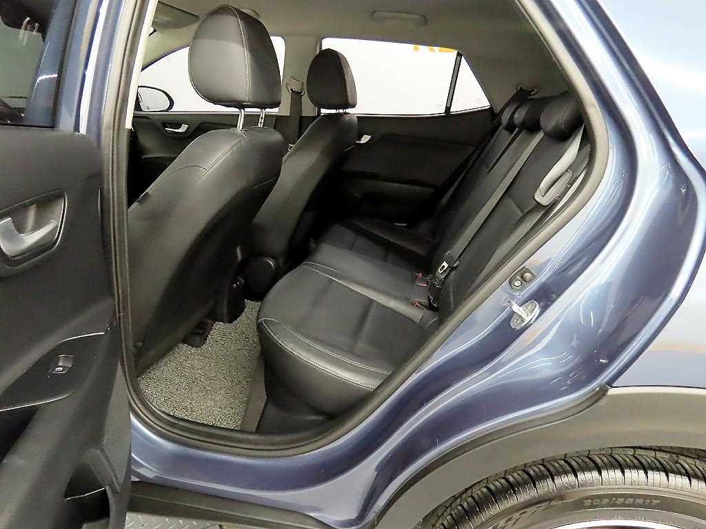 KIA Stonic - Vista 6