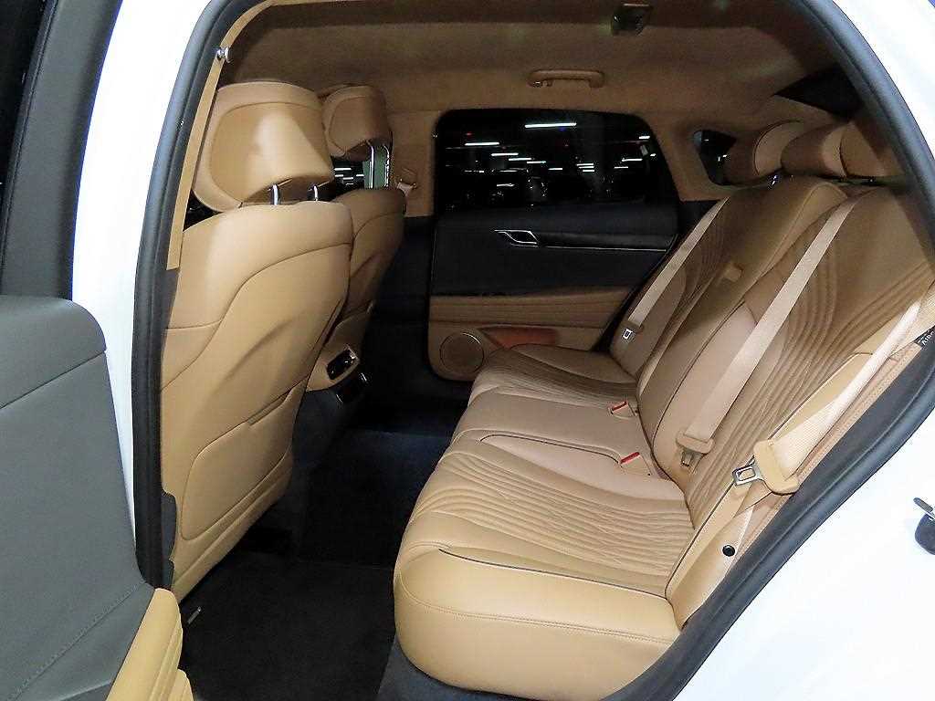 Genesis G80 - Vista 7
