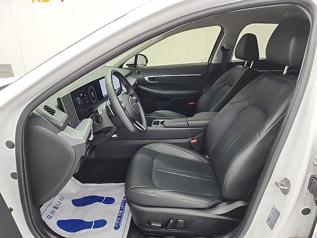 HYUNDAI Sonata - Vista 11