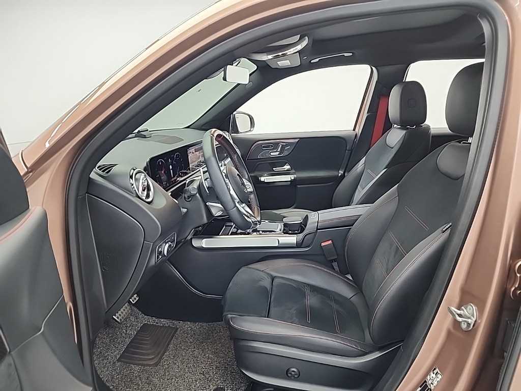 Mercedes Benz GLB Class - Vista 11