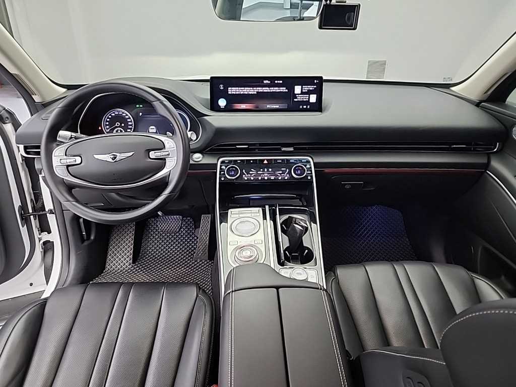 Genesis GV80 - Vista 7