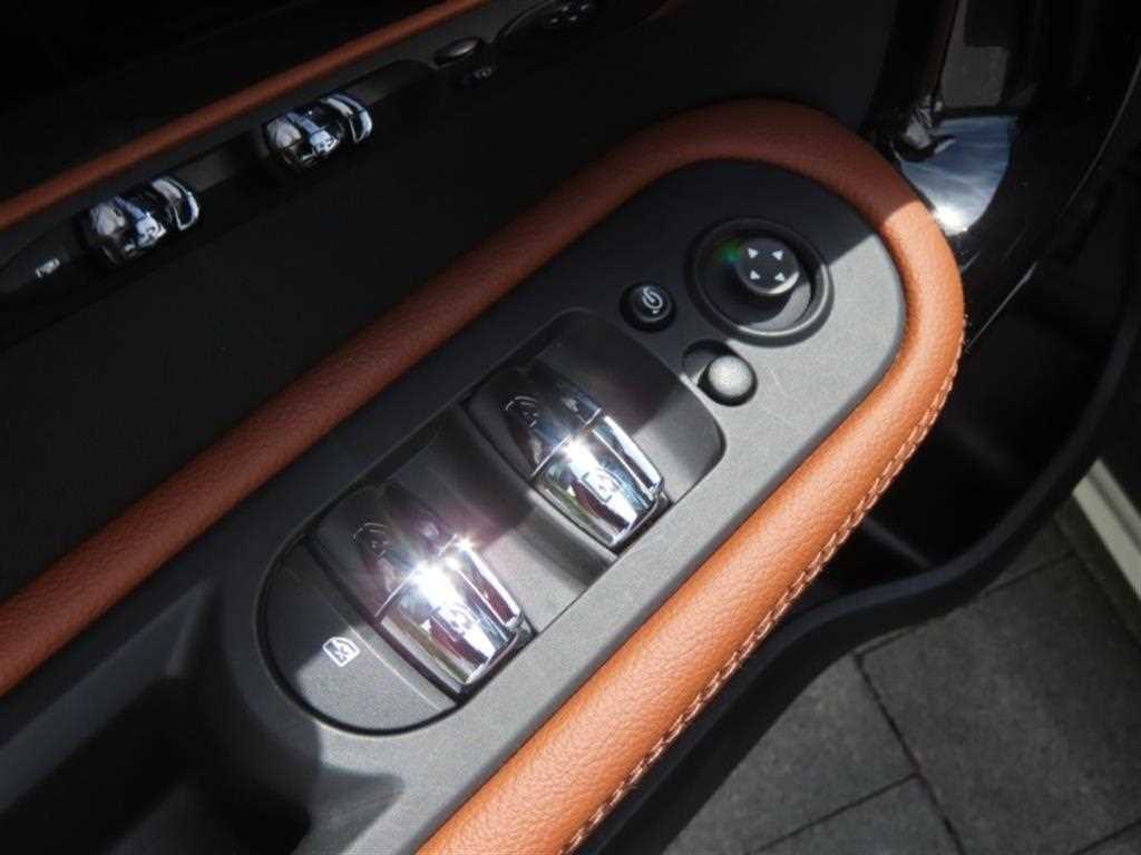Mini Countryman - Vista 12