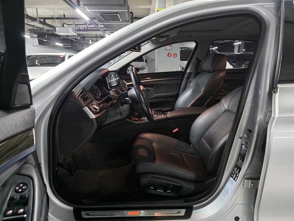 BMW 5 Series - Vista 7