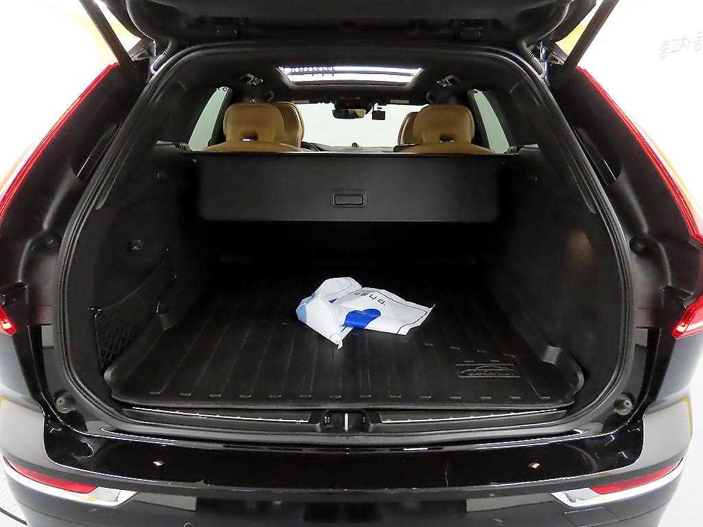 Volvo XC60 2019 Negro - Importación desde Corea - HF Imports Iquique - Foto 18