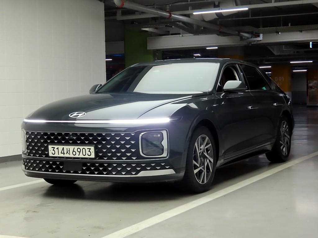 HYUNDAI Grandeur - Vista 2