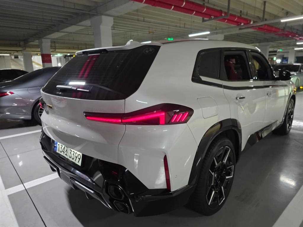 BMW XM - Vista 5