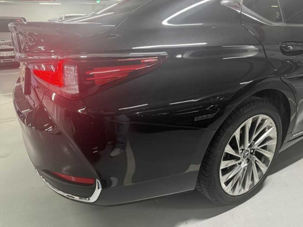 Lexus ES - Vista 5
