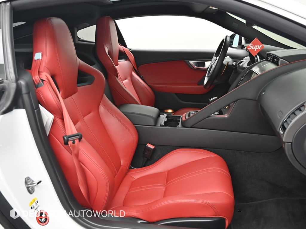 Jaguar F-TYPE - Vista 10