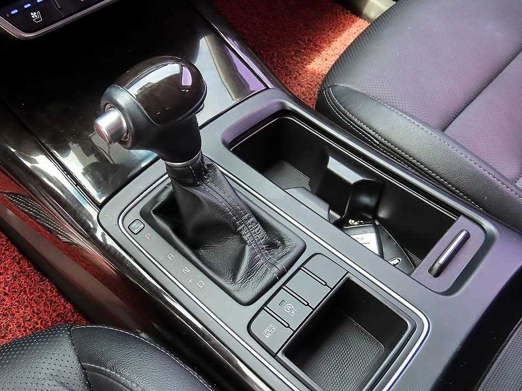 KIA Sorento - Vista 10