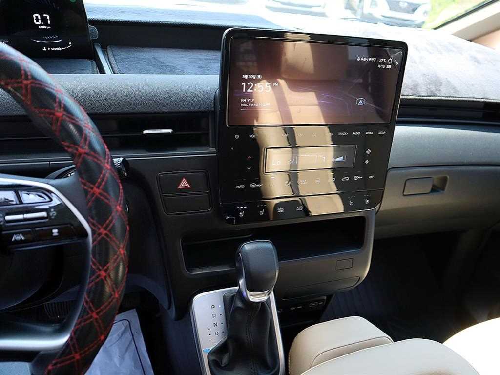 HYUNDAI Staria - Vista 11