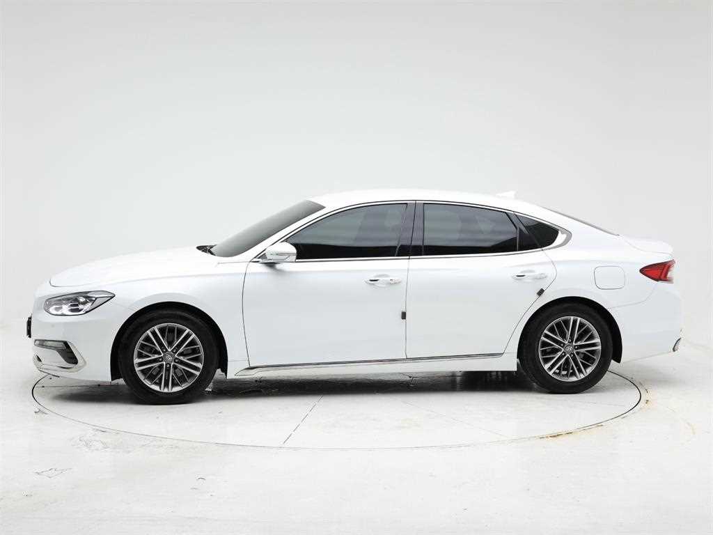 HYUNDAI Grandeur - Vista 3
