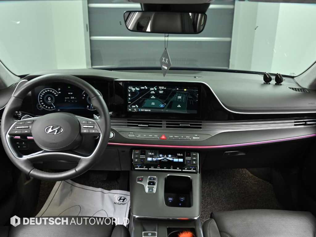 HYUNDAI Grandeur - Vista 7